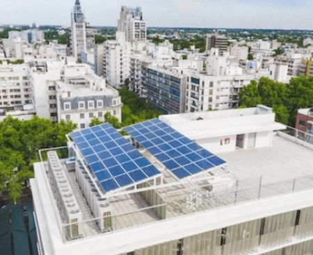 Instalación de paneles solares fotovoltaicos en Legislatura Provincial de Mendoza - Proyecto de Energía Solar Energe Argentina